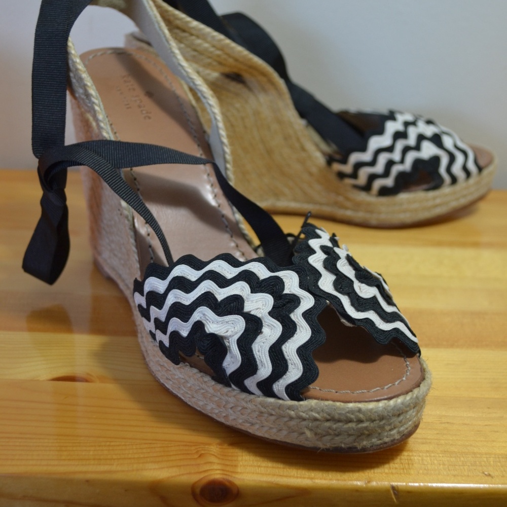 NIB Kate Spade Olé black& white espadrille wedge
